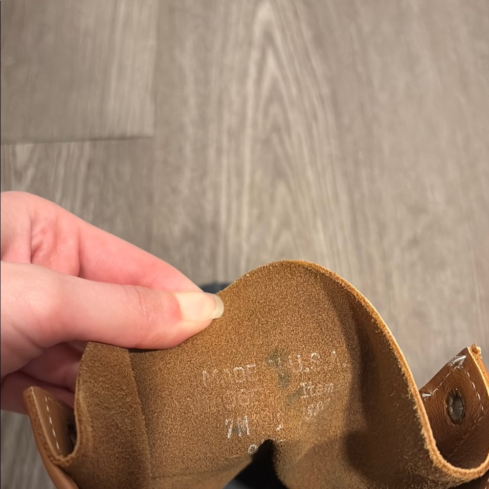SOLD Women's Tan and Blue Duck Boots - Picture 8 of 8
